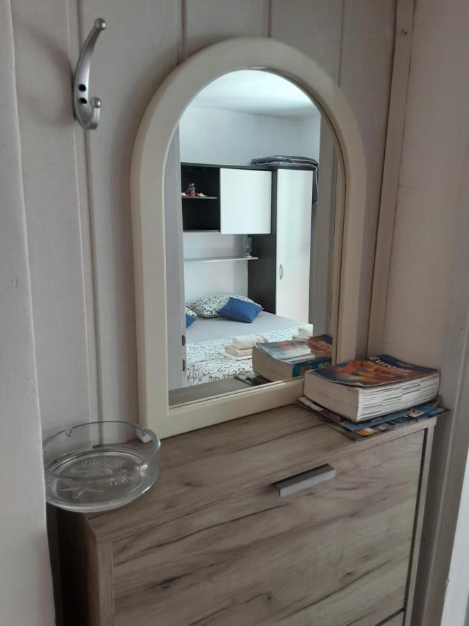 מילנה Apartment Vesna מראה חיצוני תמונה